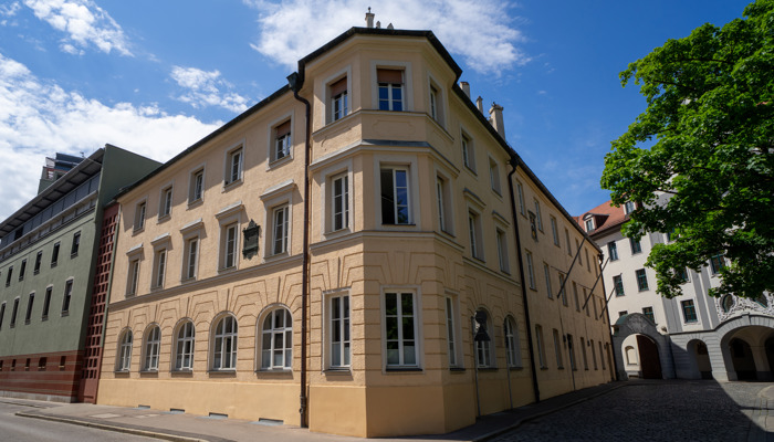 Außenansicht der Dienststelle Augsburg